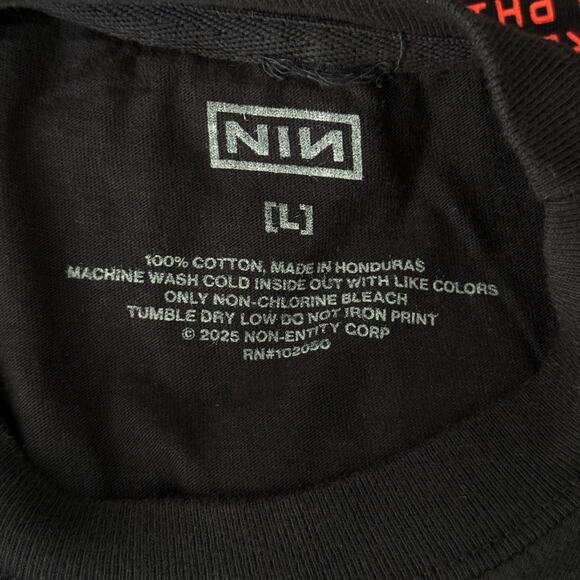 Nine Inch Nails Peel It Back Tour Shirt Mens Large Concert Merch NIN Black 2025 - Picture 8 of 11